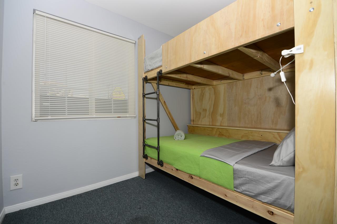 Art Boarding Hostel Los Angeles Exterior photo